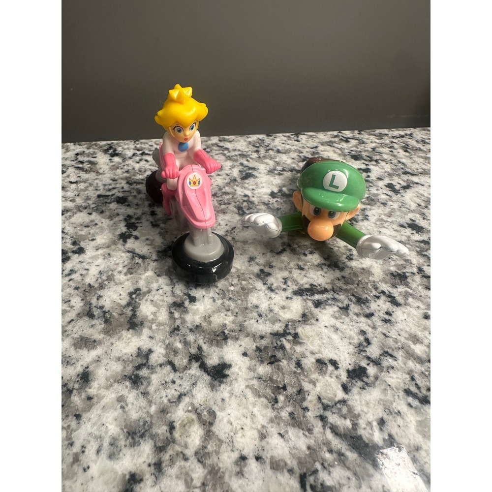 Mario Kart Mini Figures Princess Peach on ATV Luigi